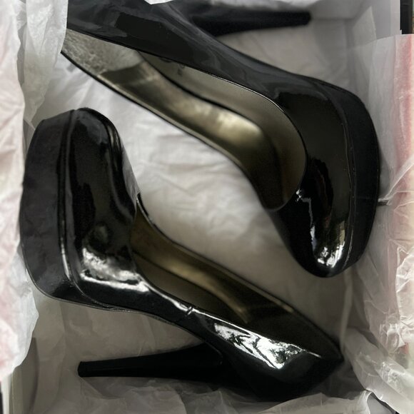 Guess Black Patent Leather Stiletto Platform, Size 7 - Picture 8 of 8